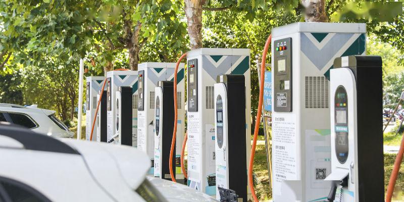 新能源汽車充電樁外殼塑料件用什么材質(zhì)，能否達到阻燃、耐候要求!